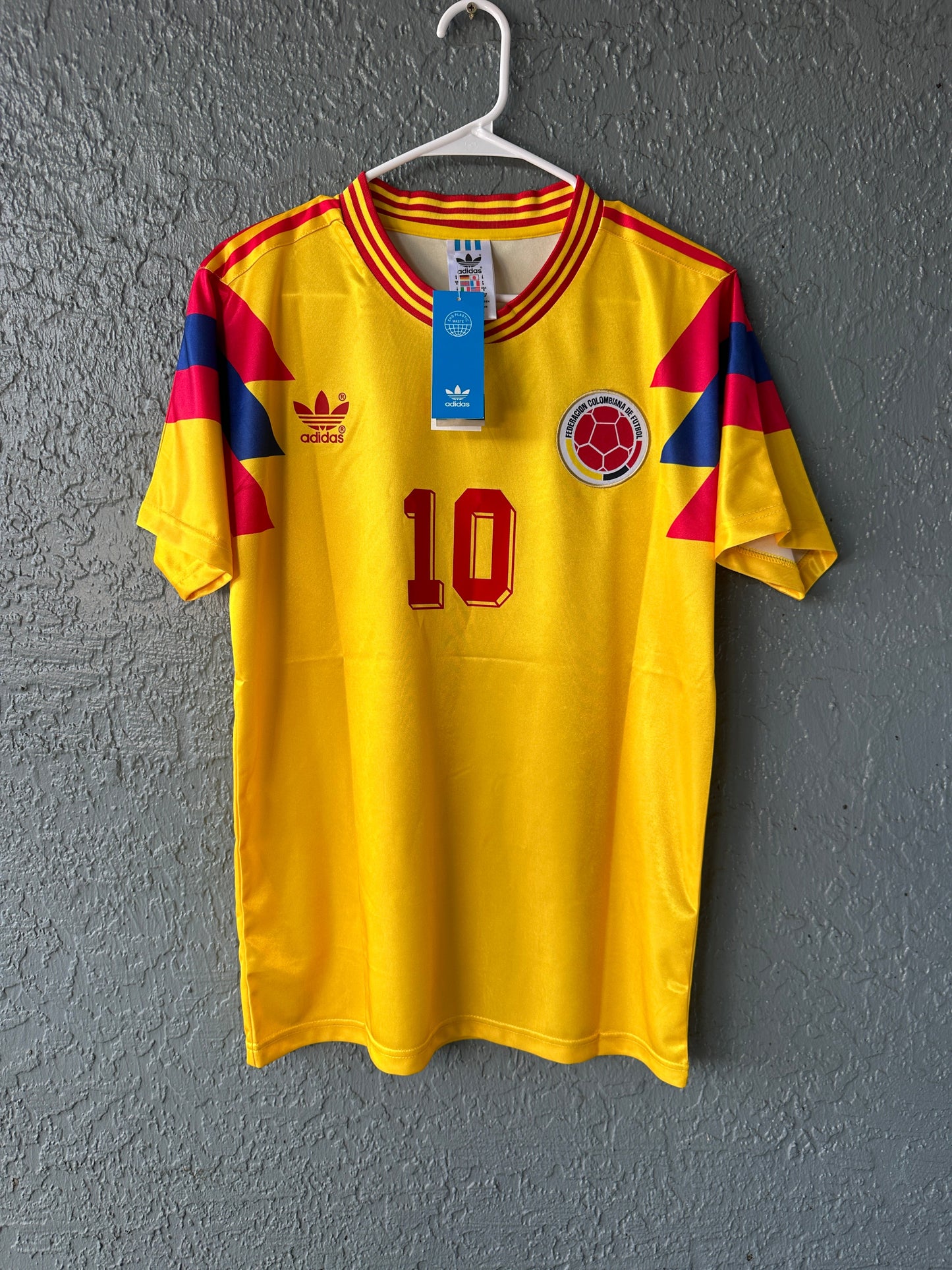 Colombia Carlos Valderrama #10 1990 Yellow Retro Soccer Jersey Men Size