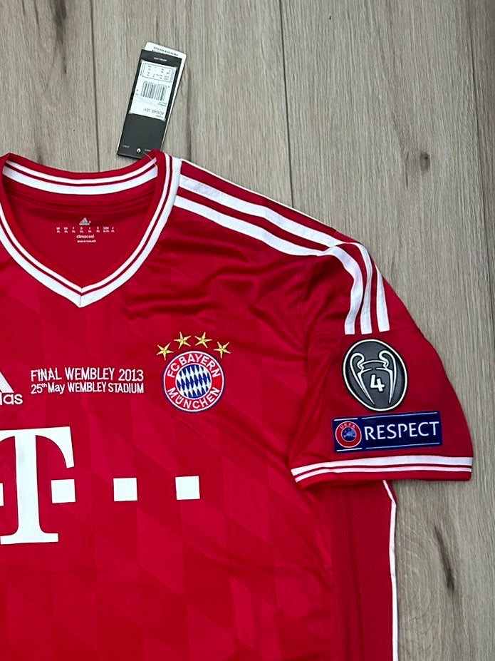 Bayern Munich Thomas Muller 2013 Final Red Retro Soccer Jersey Men