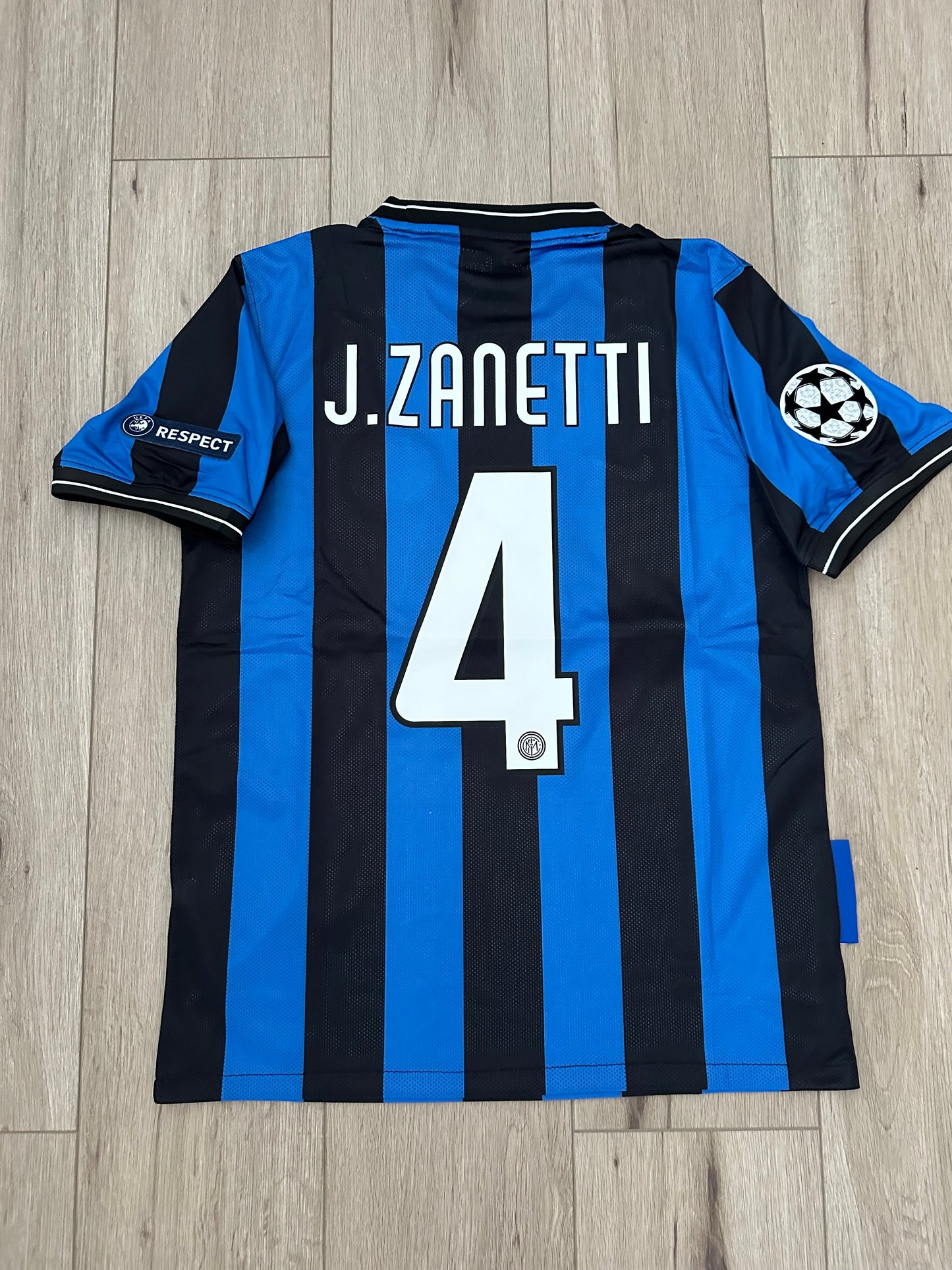 Inter Milan 09/10 Final UCL Javier Zanetti #4 Home Nerazzurr Retro Soccer Jersey