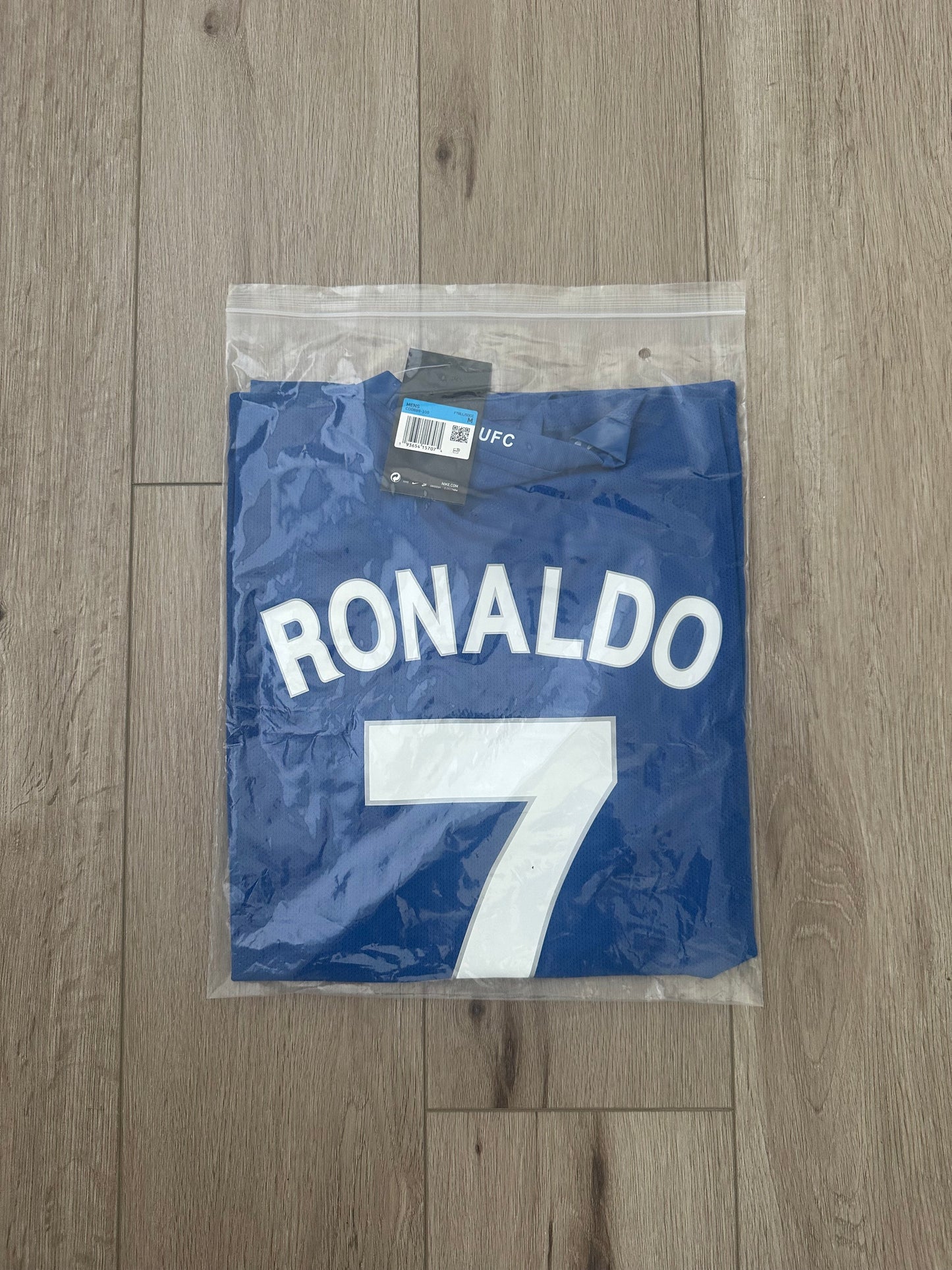 Manchester United 2009 Away Retro Soccer Jersey – Cristiano Ronaldo #7 – Blue – Men’s