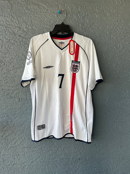 England David Beckham #7 Retro Soccer Jersey Home White FWC 2002 Men Size Shirt