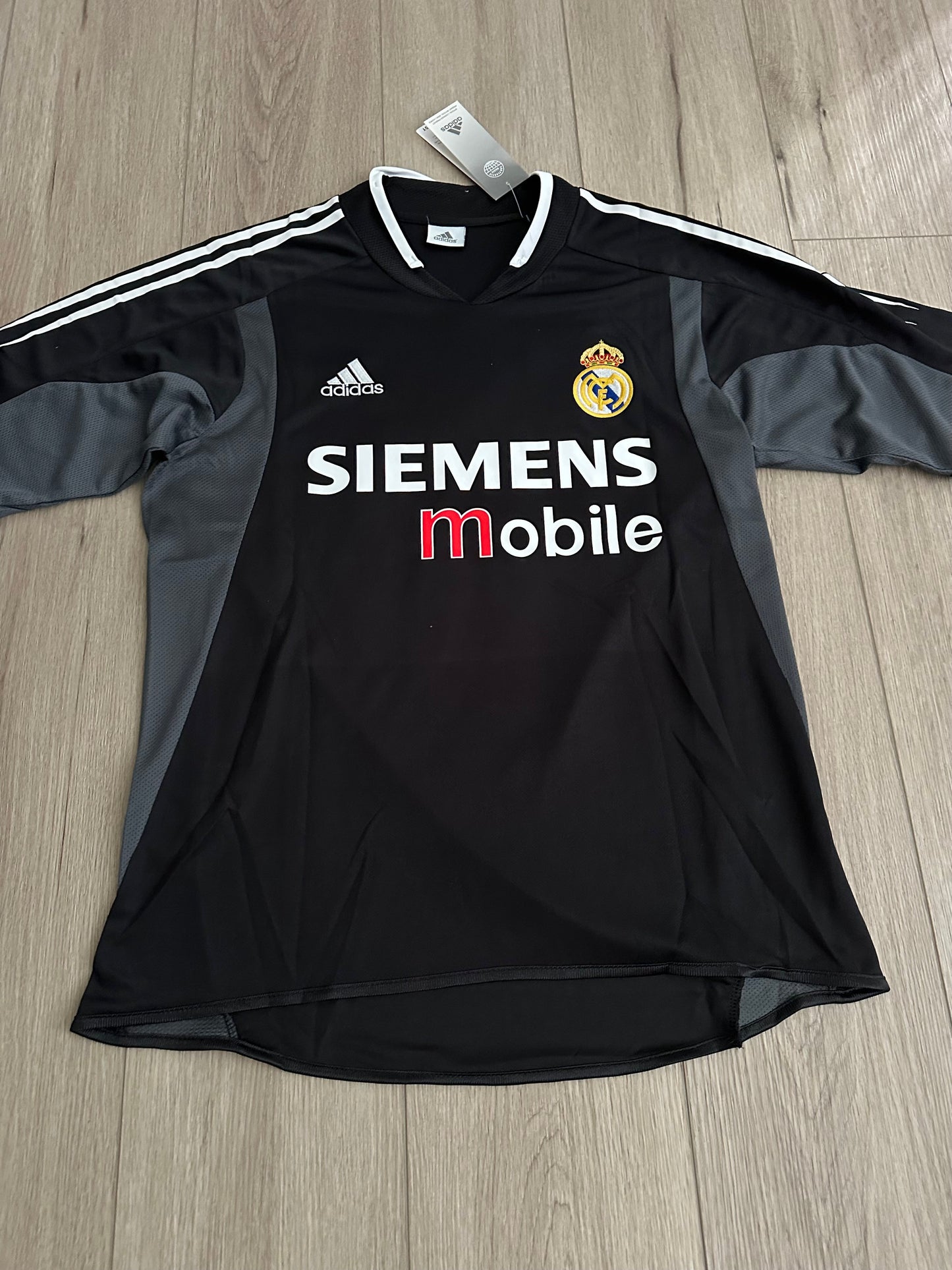 Real Madrid Luis Figo #10 2004/05 Black Away Retro Soccer Jersey Men