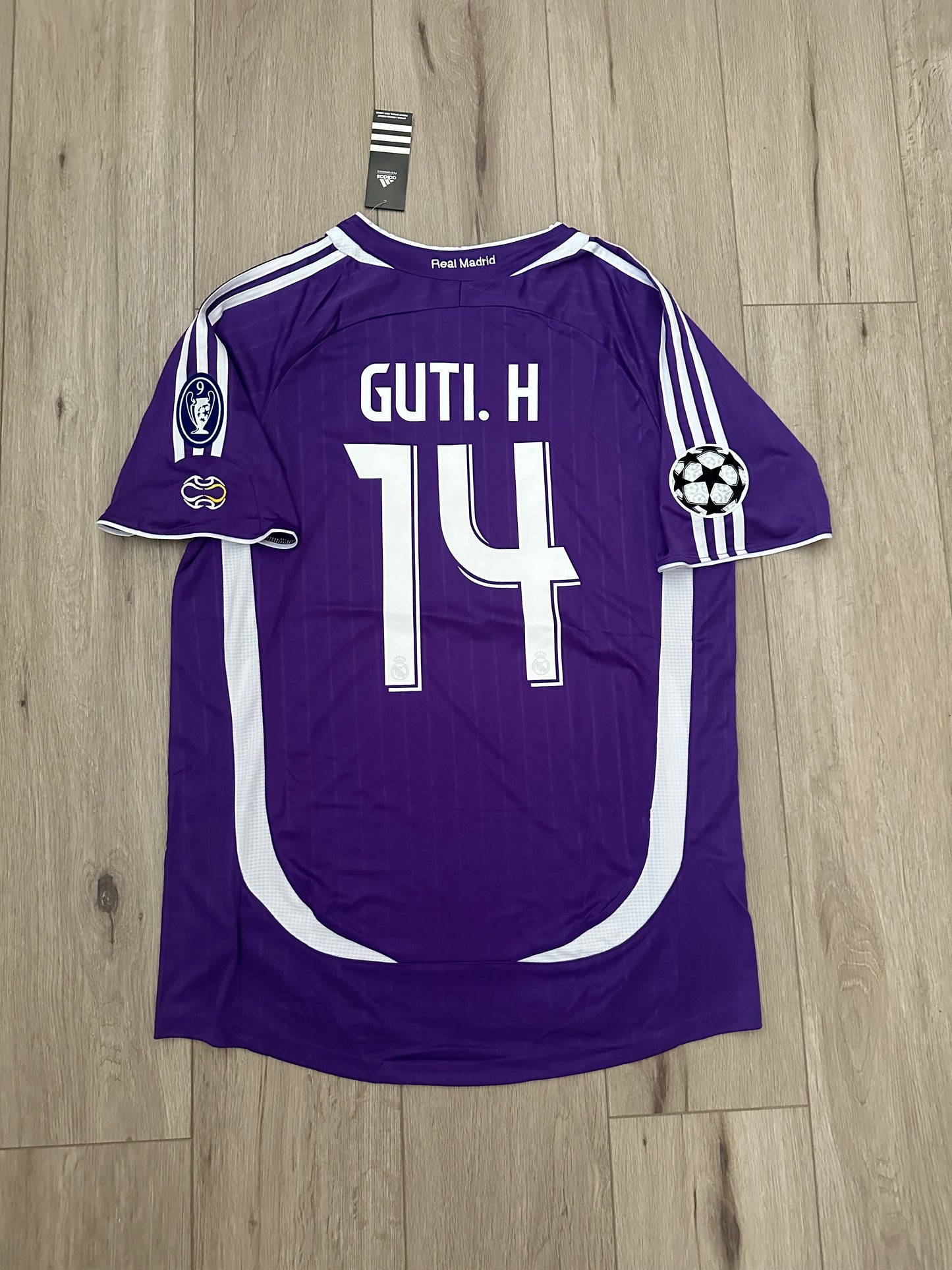 Real Madrid 2006 Away Retro Soccer Jersey – Guti #14 – Purple – Men’s