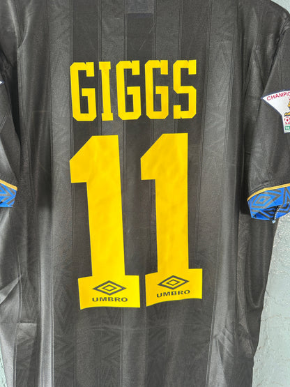 Manchester United Ryan Ryan Giggs #11 Black Away Retro Soccer Jersey 93/94 Men