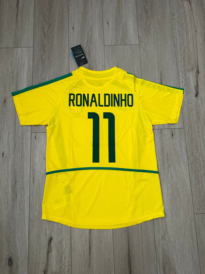 Brazil 2002 Home Retro Soccer Jersey – Ronaldinho #11 – World Cup – Yellow – Men’s