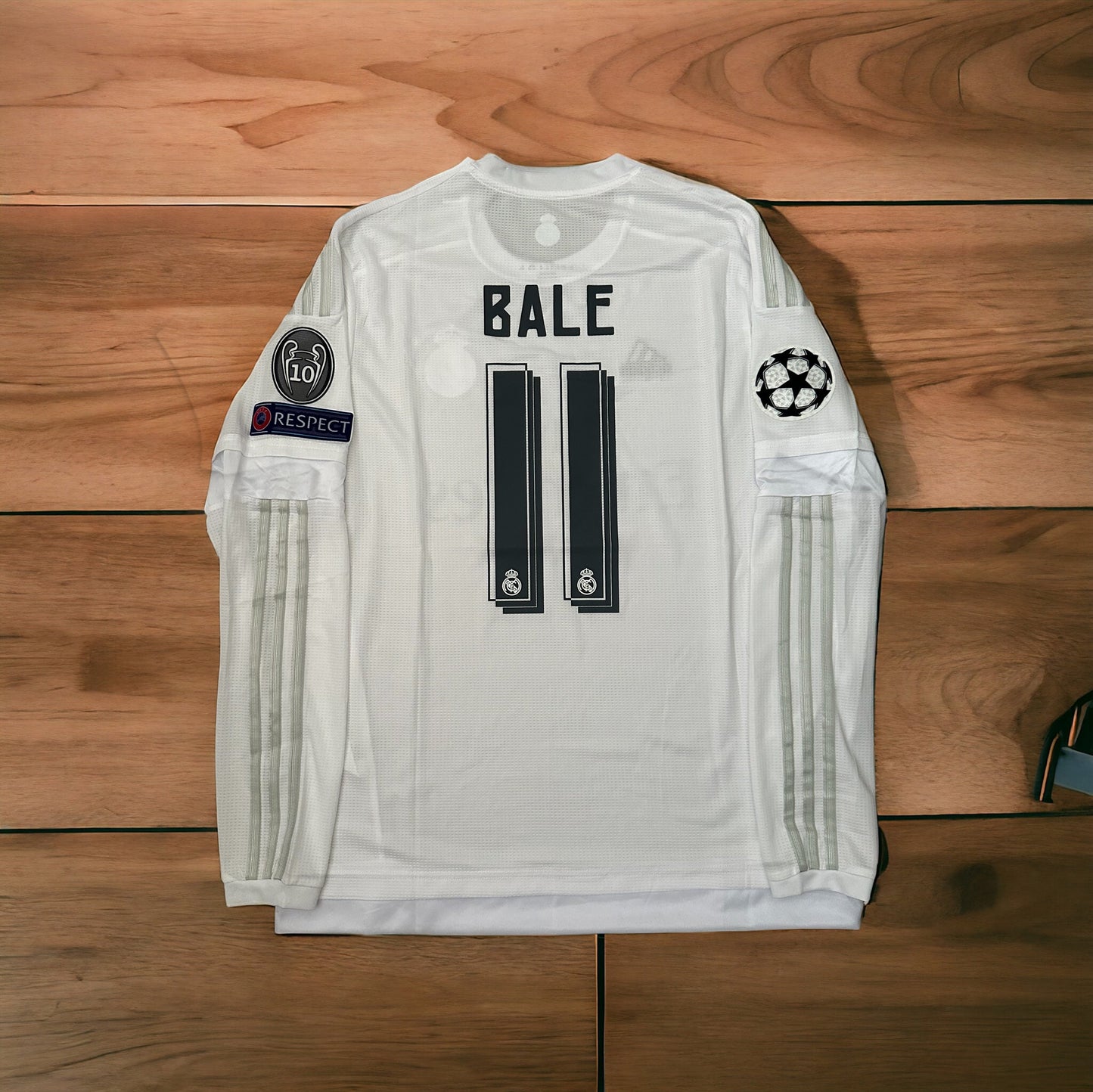 Real Madrid Gareth Bale #11 2016 Final Home Retro Soccer Jersey Long Sleeves Men