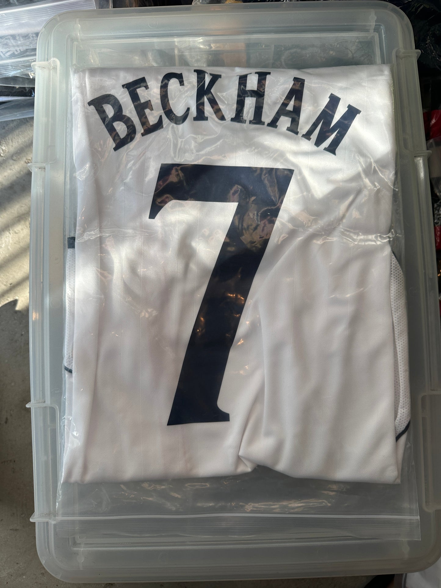 England David Beckham #7 Retro Soccer Jersey Home White FWC 2002 Men Size Shirt