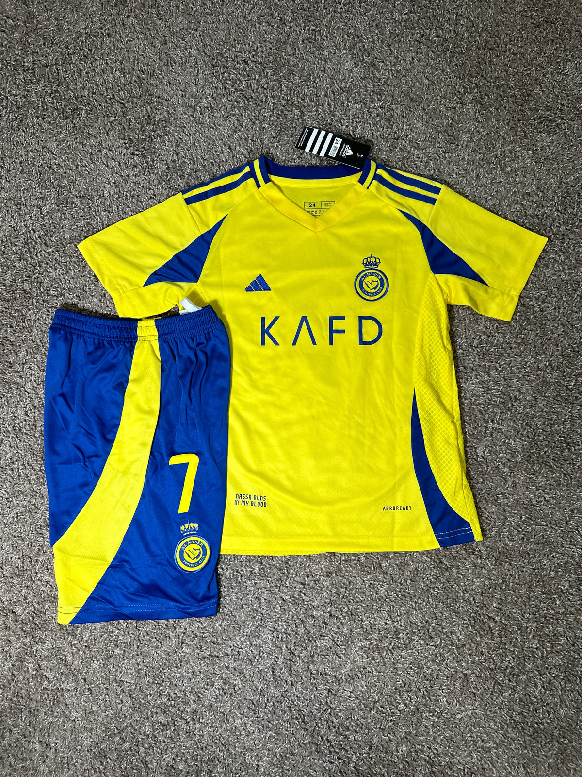 Al Nassr Cristiano Ronaldo #7 Yellow Soccer Jersey Kids Youth Size 18 Deal