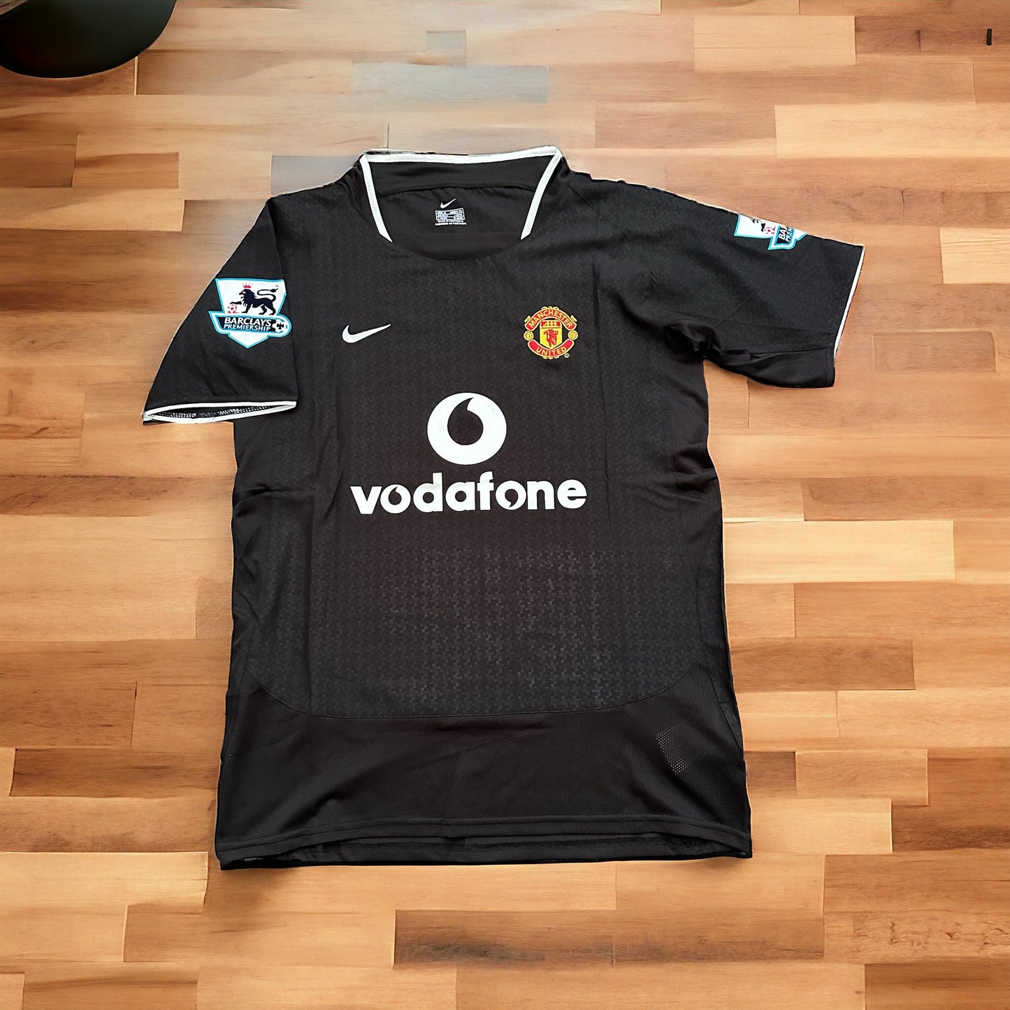 Manchester United 2003/04 Away Retro Soccer Jersey – Cristiano Ronaldo #7 – Men’s