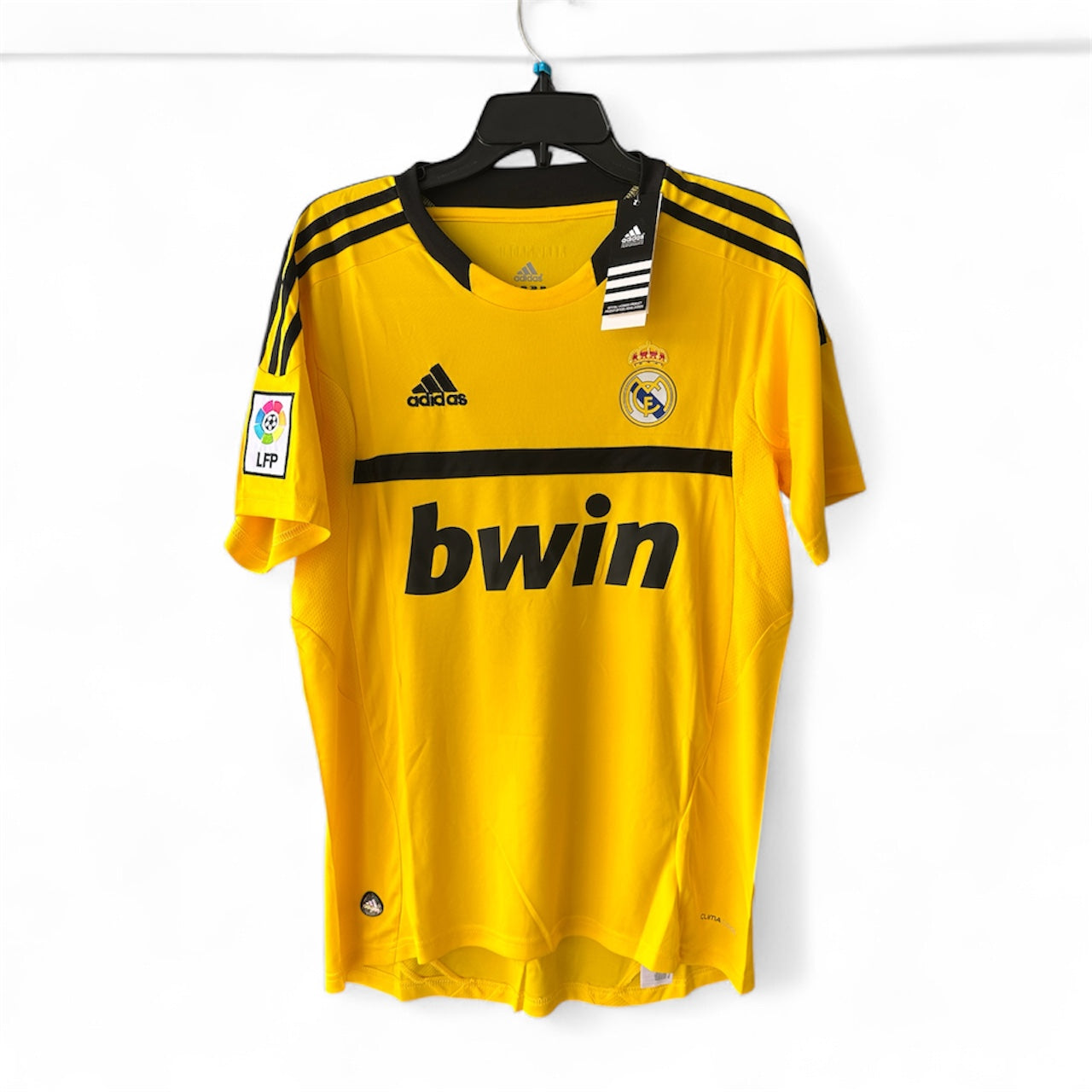 Real Madrid 2011/12 Home Retro Soccer Jersey – Iker Casillas #1 – Yellow – Men’s