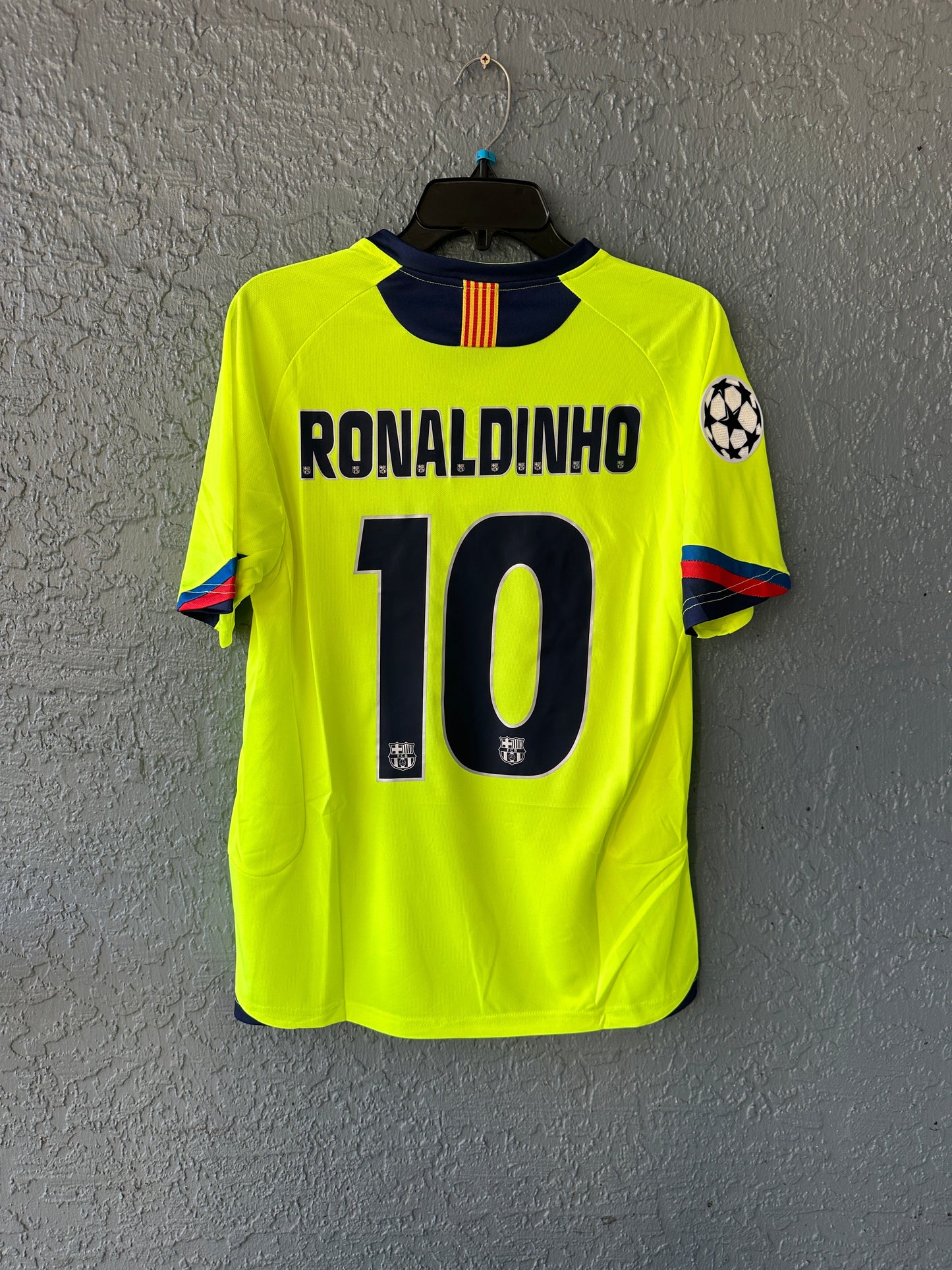 Barcelona Ronaldinho #10 Retro Soccer Jersey Away Yellow 05/06 UCL Men Size Team