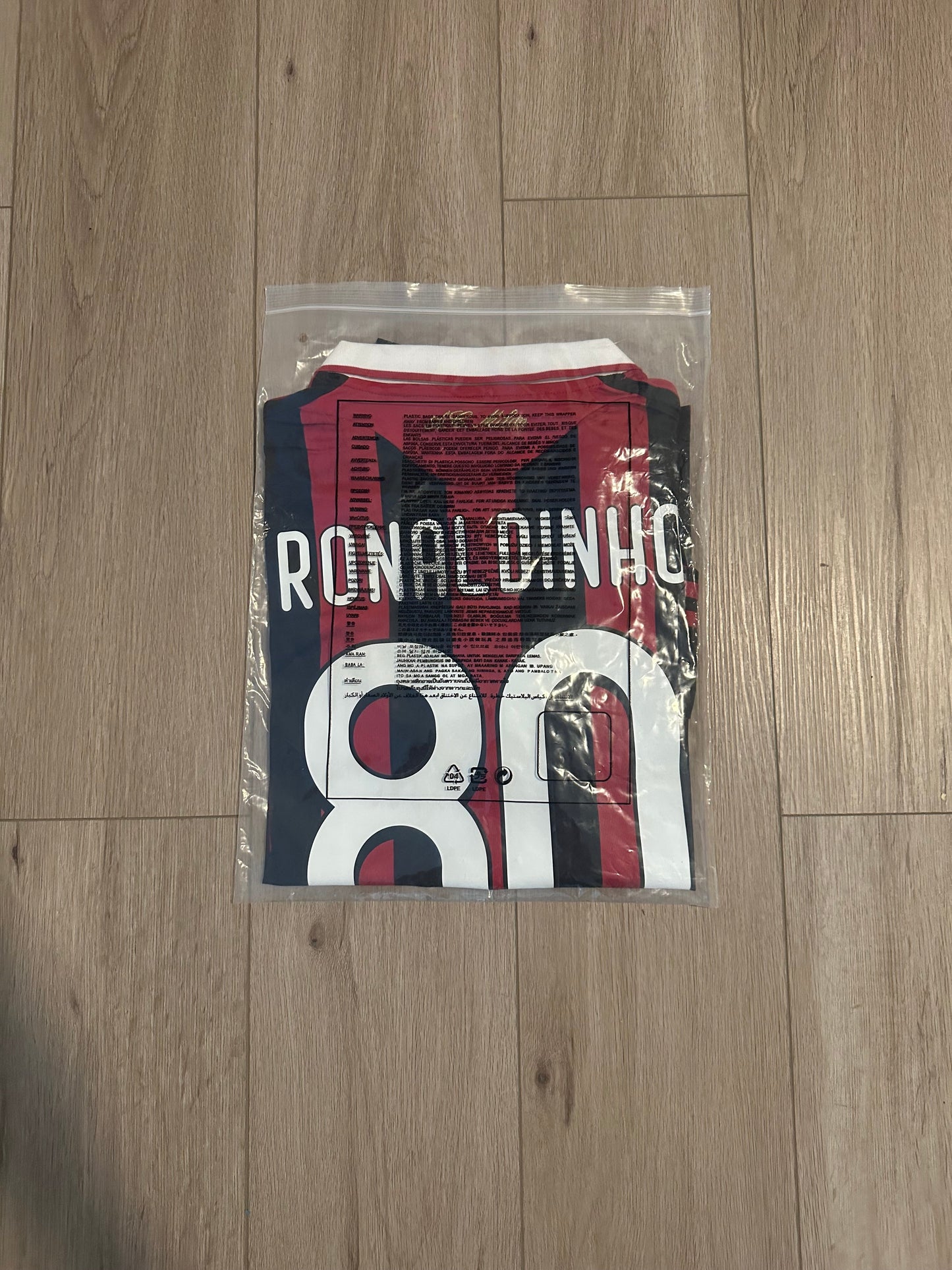 Milan Retro Jersey 09/10 Home Long Sleeve – Ronaldinho #80 – Men’s