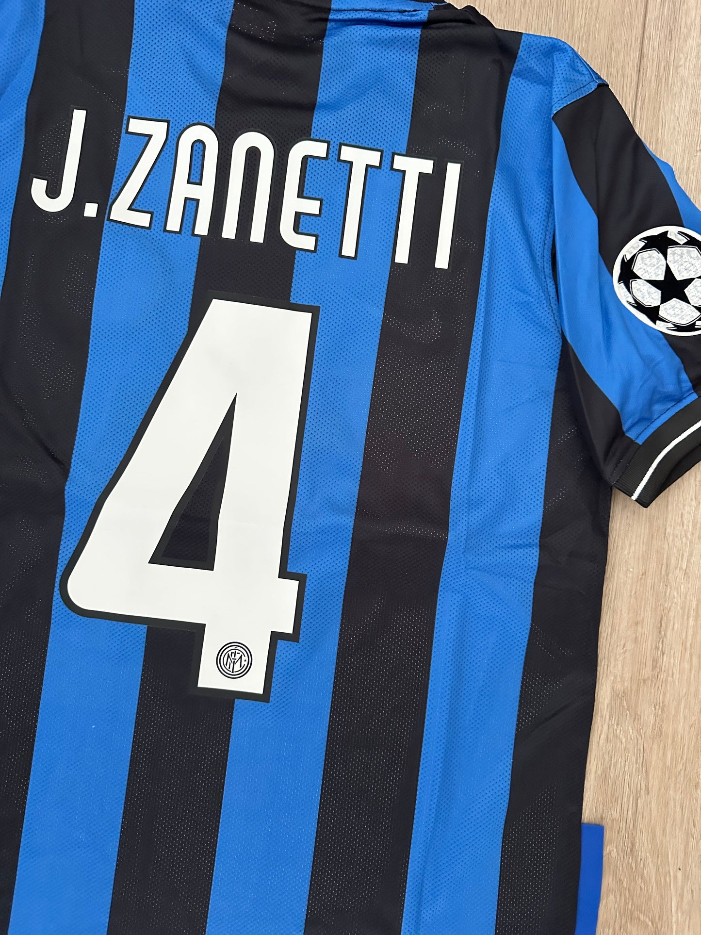 Inter Milan 09/10 Final UCL Javier Zanetti #4 Home Nerazzurr Retro Soccer Jersey