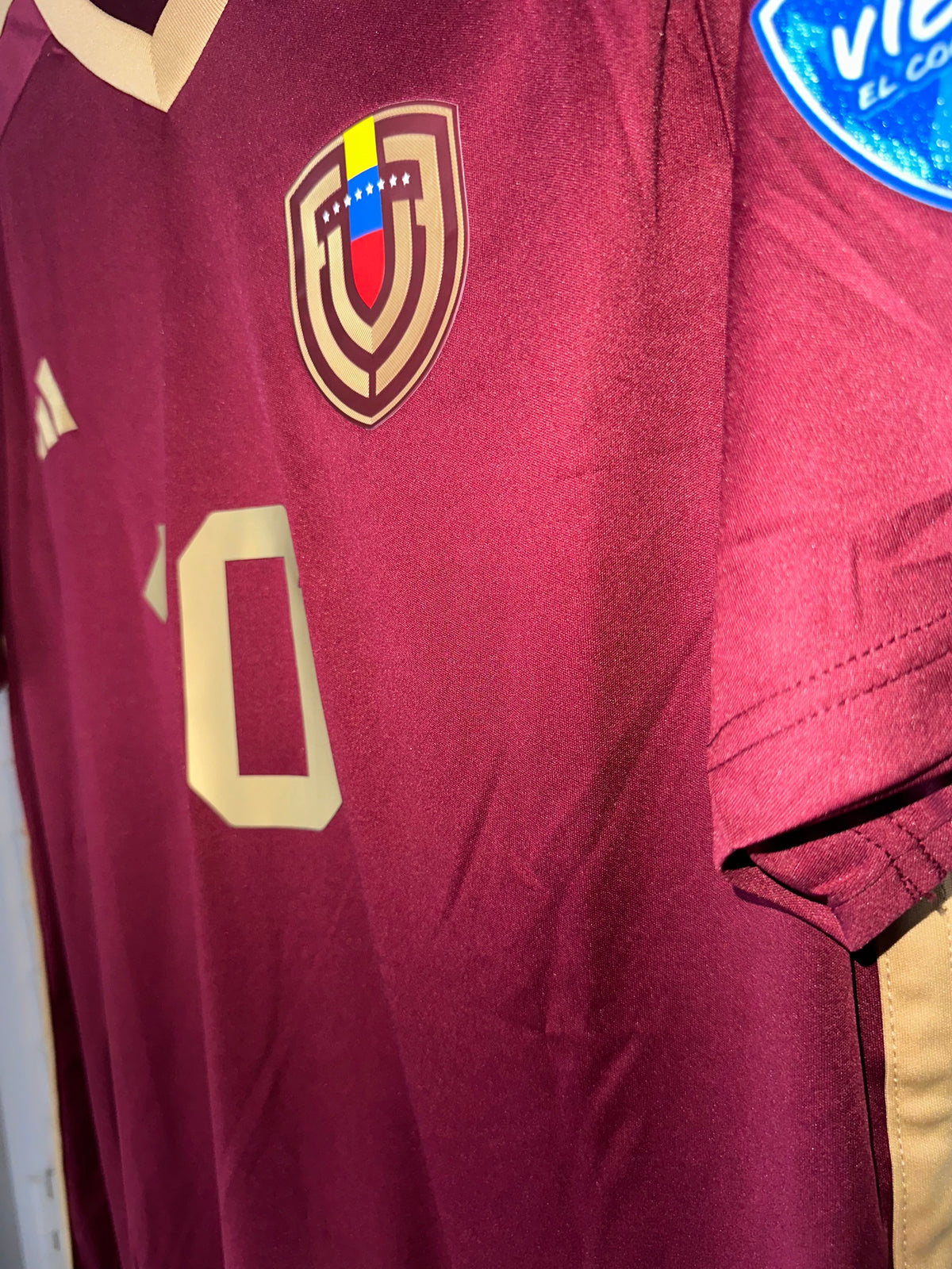 Venezuela Yeferson Soteldo #10 2024 Home Red Soccer Jersey Men Size XL Deal