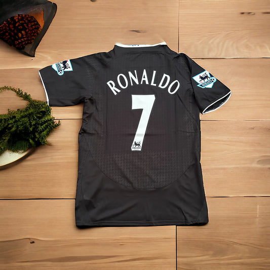 Manchester United 2003/04 Away Retro Soccer Jersey – Cristiano Ronaldo #7 – Men’s