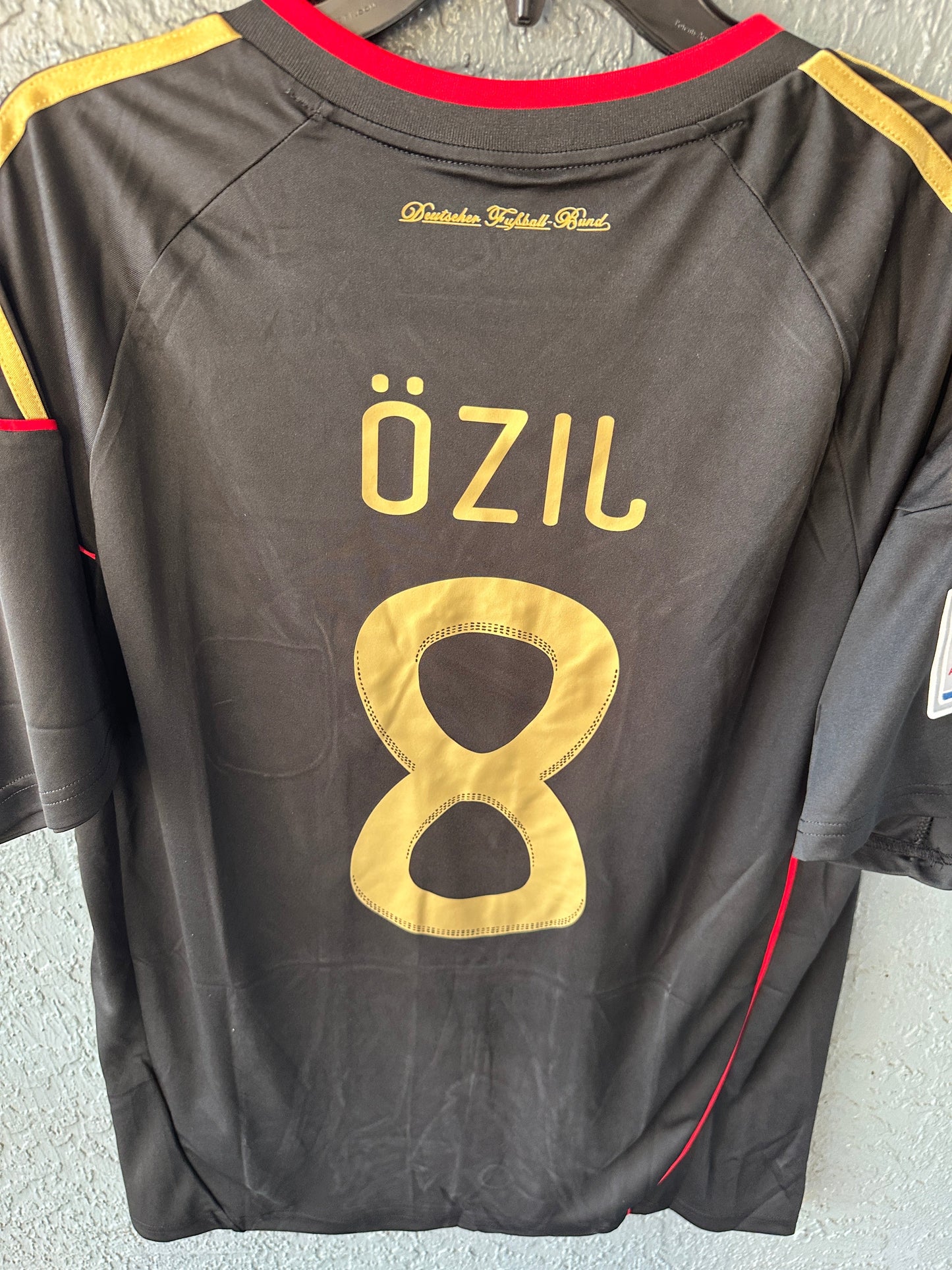 Germany Retro Jersey 2010 World Cup Away Black – Mesut Ozil #8 – Men’s