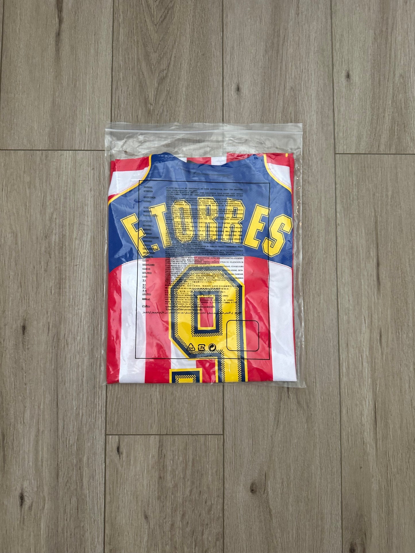 Atletico Madrid 2004/05 Home Retro Soccer Jersey – Fernando Torres #9 – Spider Man – Men’s