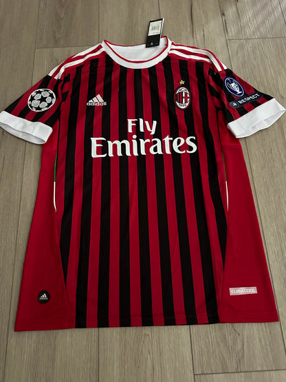 Milan Zlatan Ibrahimovic #11 2010/11 Home Red Black Retro Soccer Jersey Men
