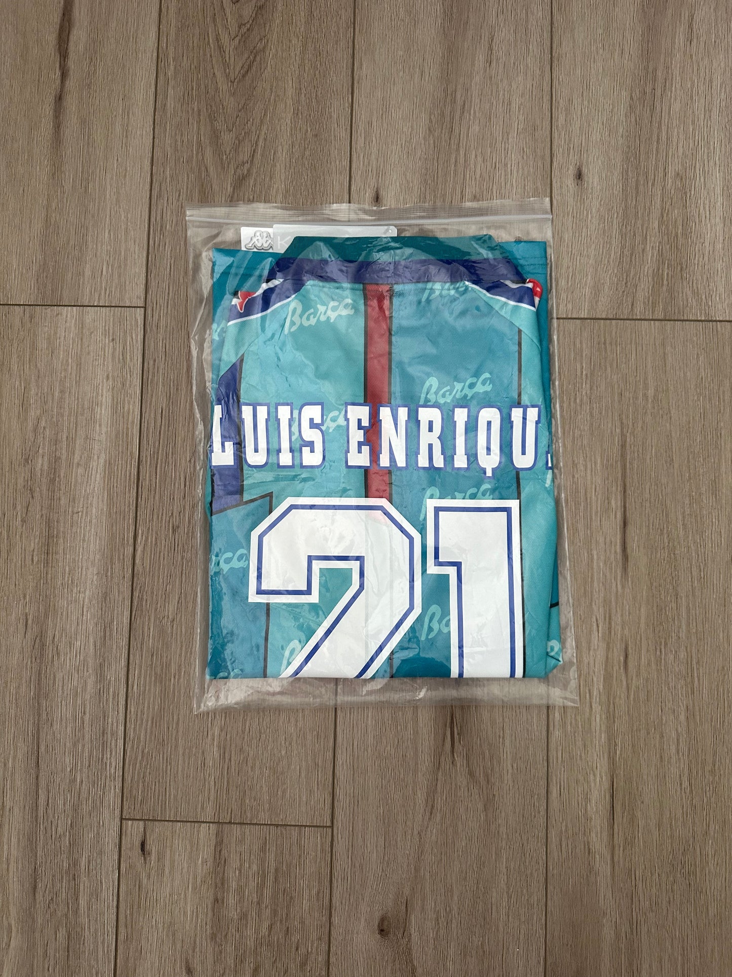 Barcelona 1996/97 Away Retro Soccer Jersey – Luis Enrique #21 – Blue – Men