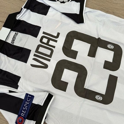 Juventus Arturo Vidal #23 Retro Soccer Jersey 2014/15 Home Black White Men Size
