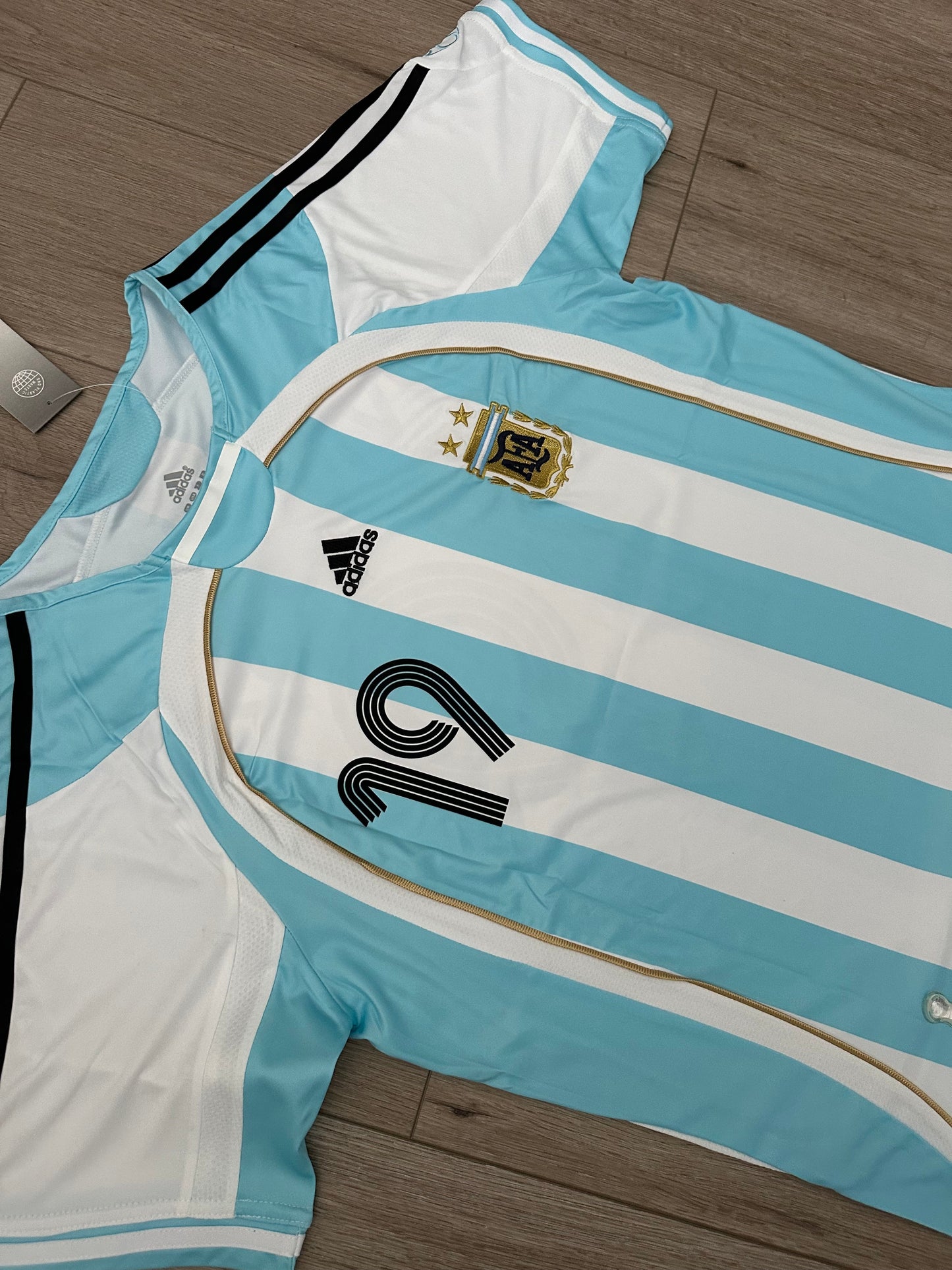 Argentina 2006 Home Retro Soccer Jersey – Lionel Messi #19 – Men’s