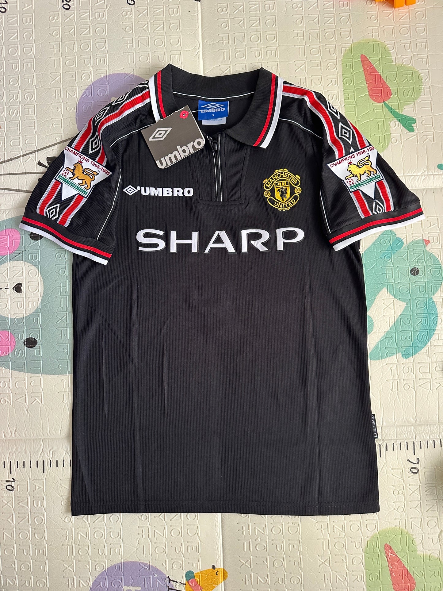 Manchester United Beckham Retro Soccer Jersey Black 1999
