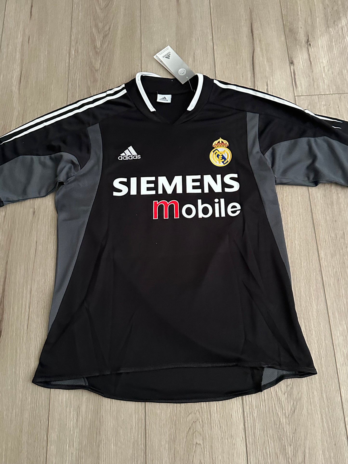 Real Madrid Luis Figo #10 2004/05 Black Away Retro Soccer Jersey Men