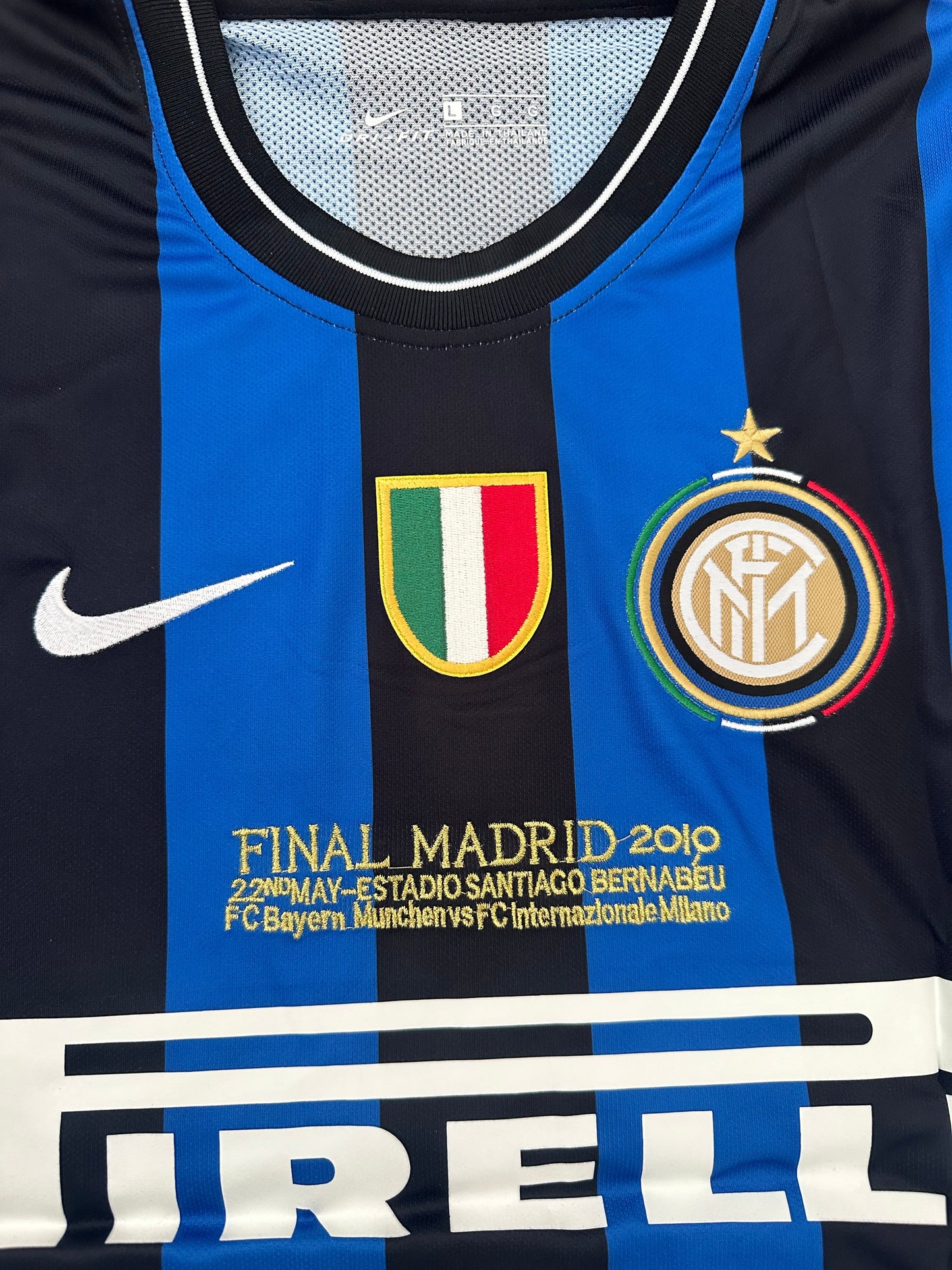 Inter Milan 09/10 Final UCL Javier Zanetti #4 Home Nerazzurr Retro Soccer Jersey