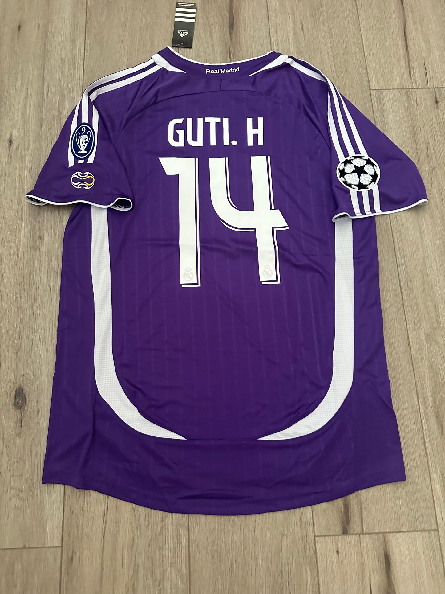 Real Madrid 2006 Away Retro Soccer Jersey – Guti #14 – Purple – Men’s