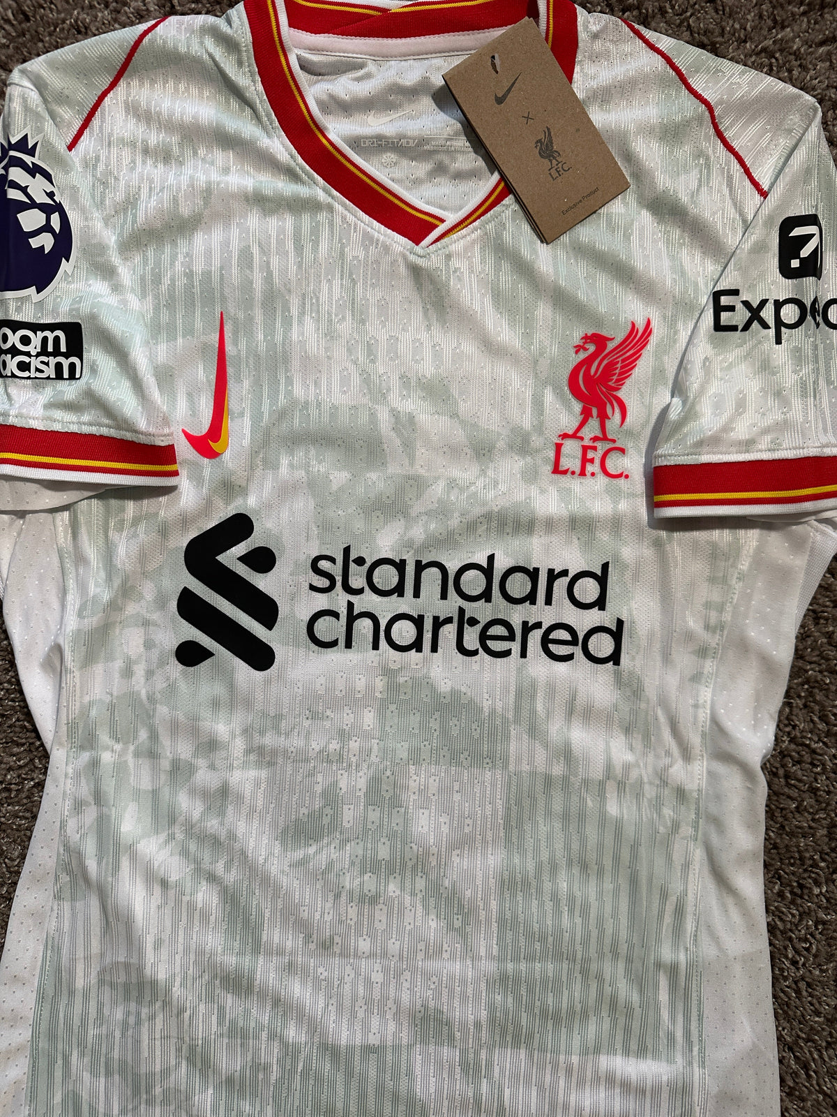 Liverpool Mohamed Salah #11 2024/25 Away White Soccer Jersey Men Size S Deal