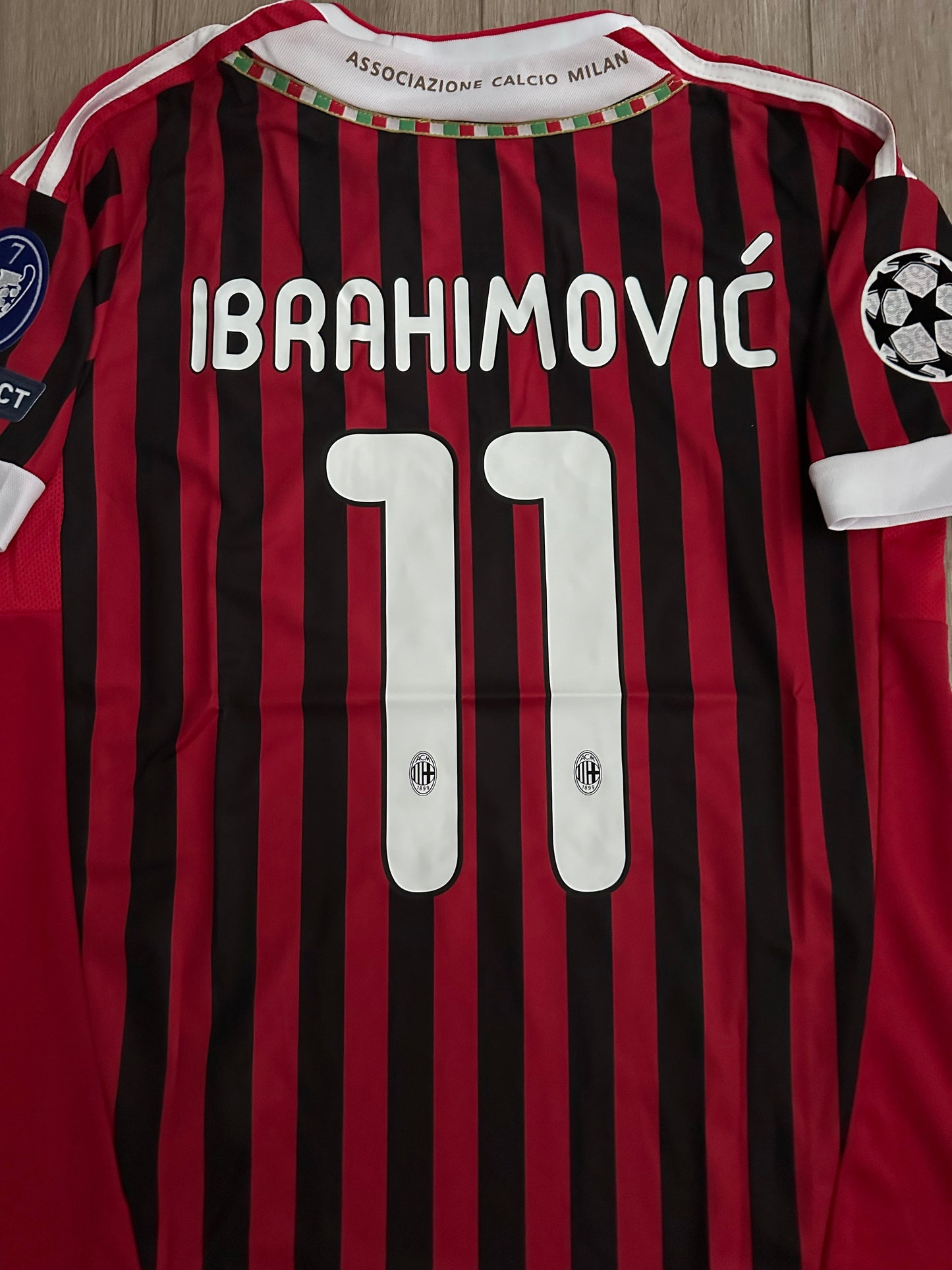 Milan Zlatan Ibrahimovic #11 2010/11 Home Red Black Retro Soccer Jersey Men