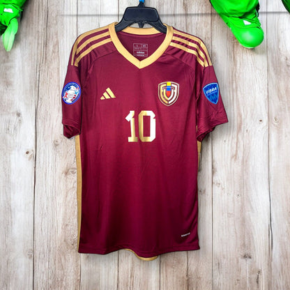 Venezuela Yeferson Soteldo #10 2024 Home Red Soccer Jersey Men Size XL Deal