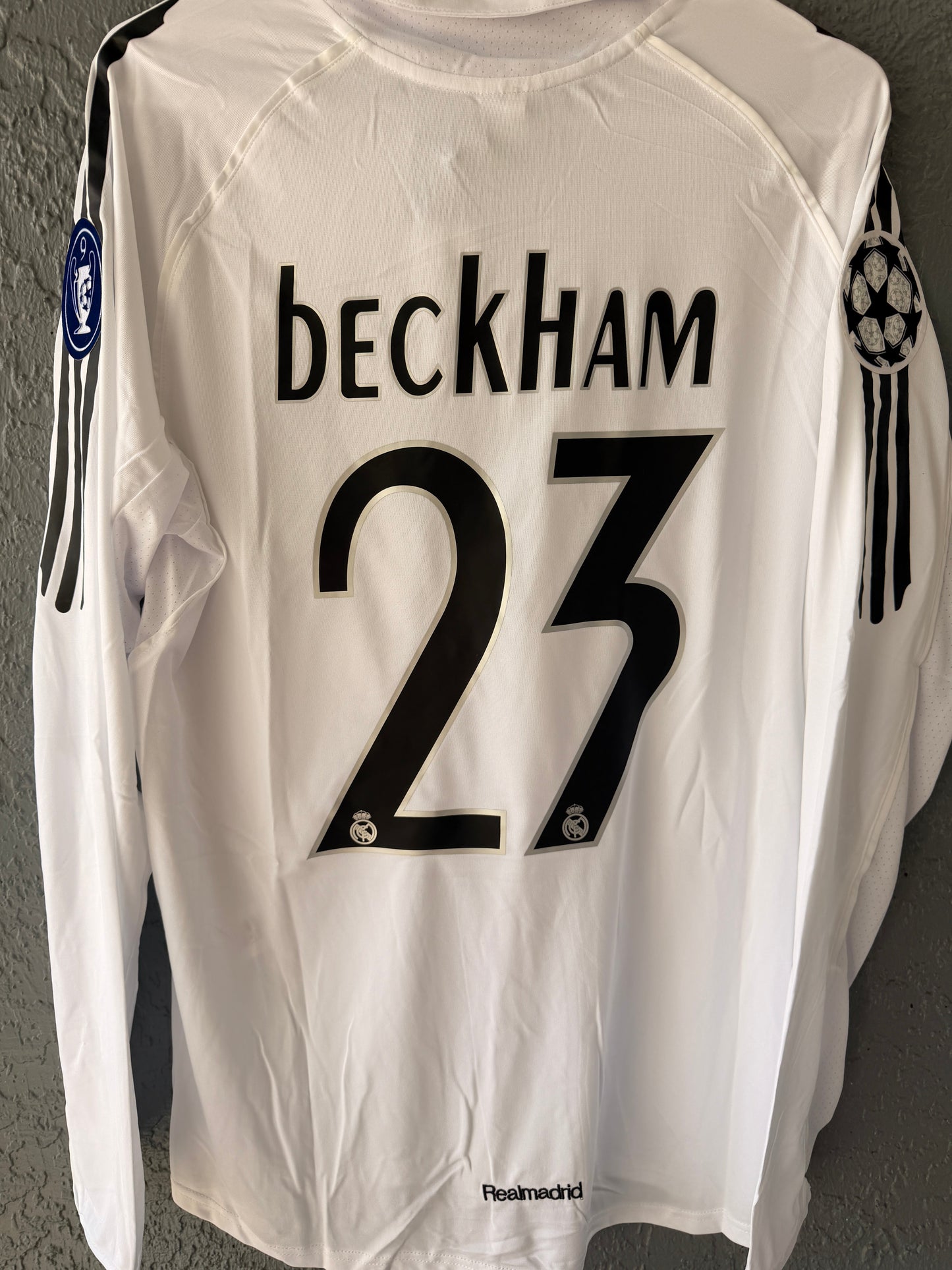 Real Madrid 2003/04 Retro Soccer Jersey – David Beckham #23 – White Long Sleeve Men