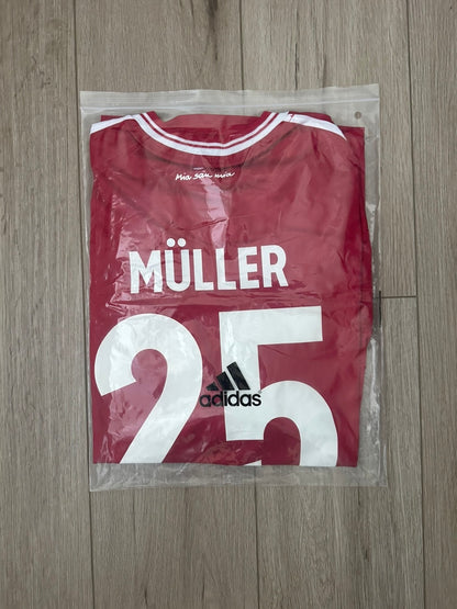 Bayern Munich Thomas Muller 2013 Final Red Retro Soccer Jersey Men