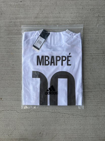 Real Madrid Mbappe 2025/26 Jersey Home Player Version