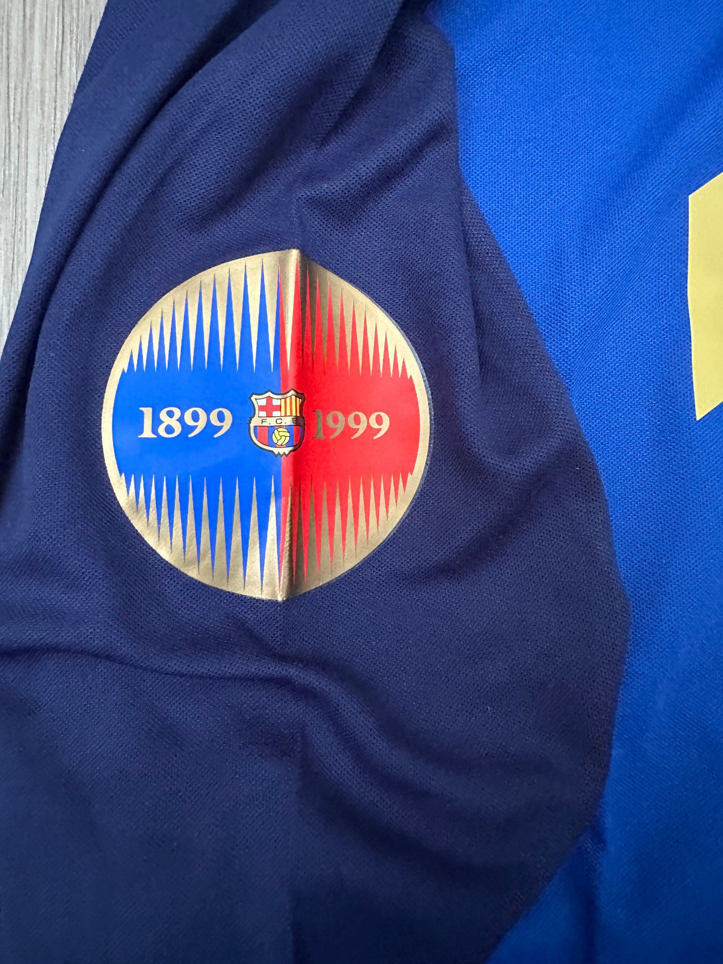Barcelona Retro Jersey 1999 Home Long Sleeve – Rivaldo #11 – Men’s