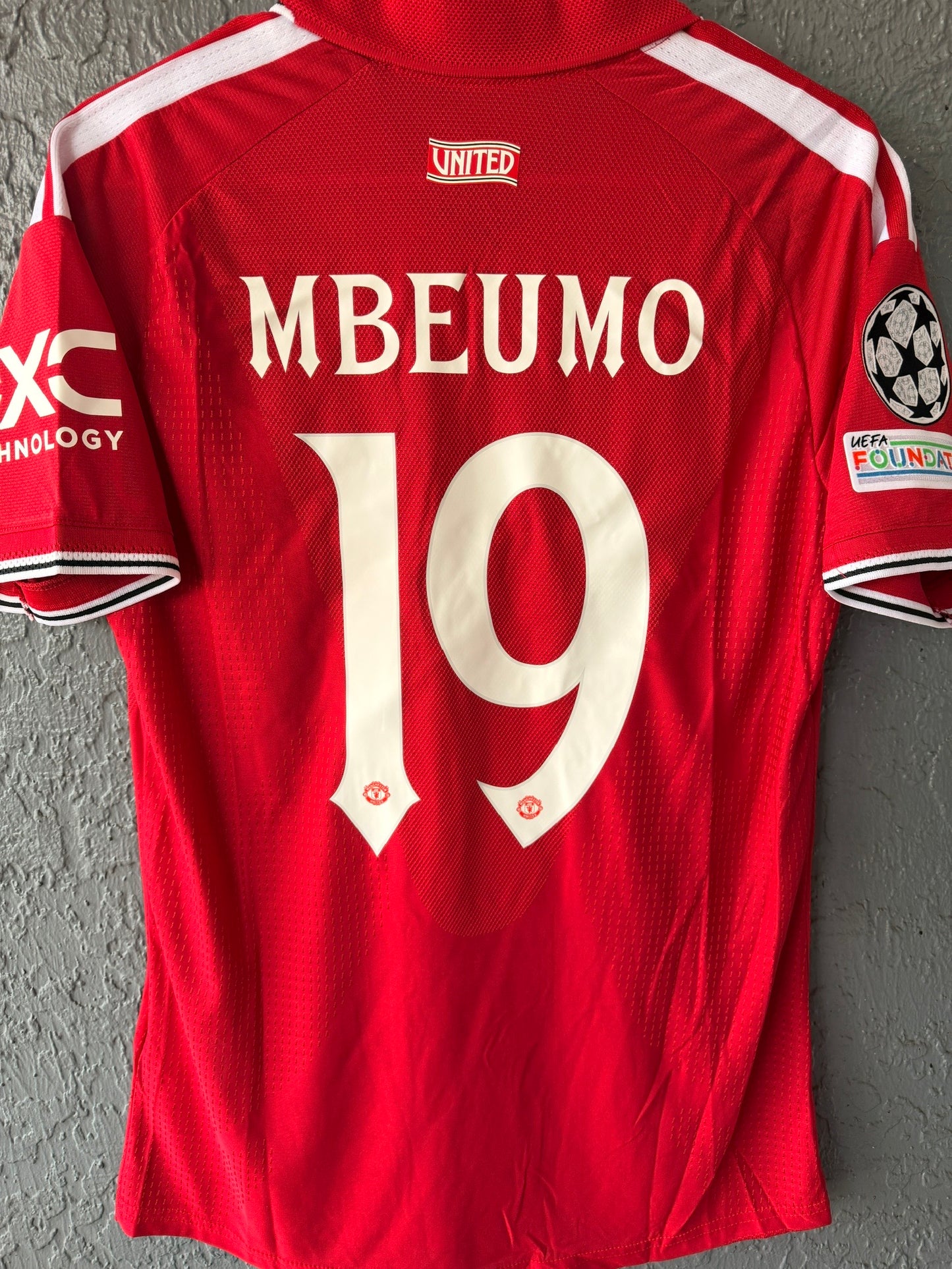 Manchester United Mbeumo #17 2026/27 Home Red Soccer Jersey Player Version Men Size