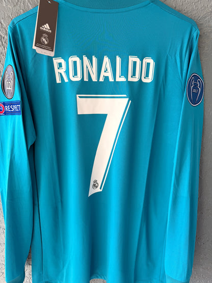 Real Madrid 2017/18 Away UCL Retro Soccer Jersey – Cristiano Ronaldo #7 – Green Long Sleeve Men