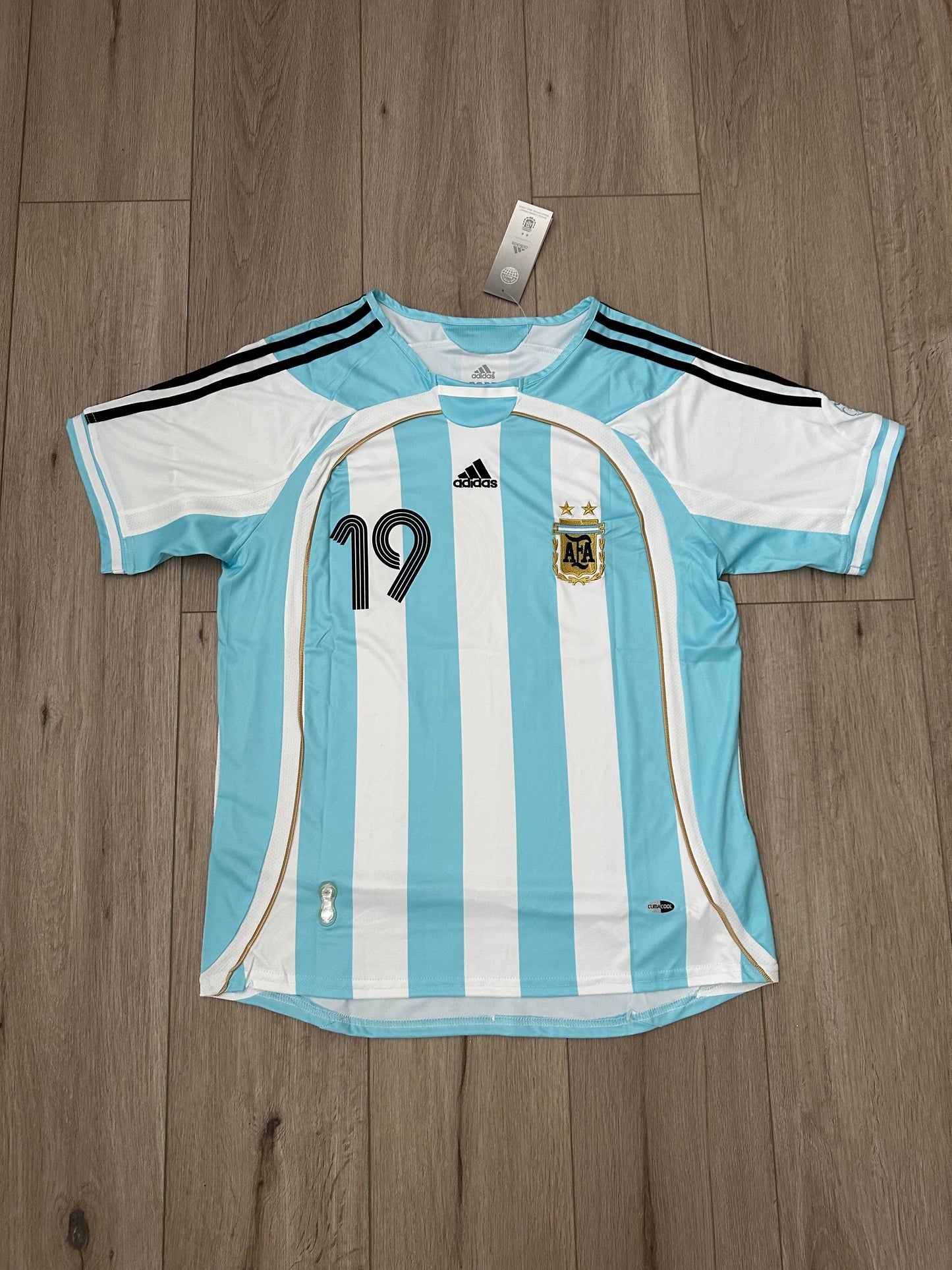 Argentina 2006 Home Retro Soccer Jersey – Lionel Messi #19 – Men’s