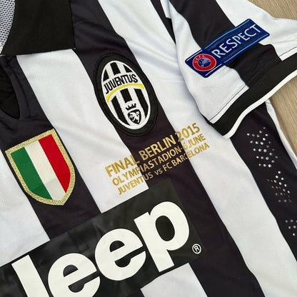 Juventus Arturo Vidal #23 Retro Soccer Jersey 2014/15 Home Black White Men Size